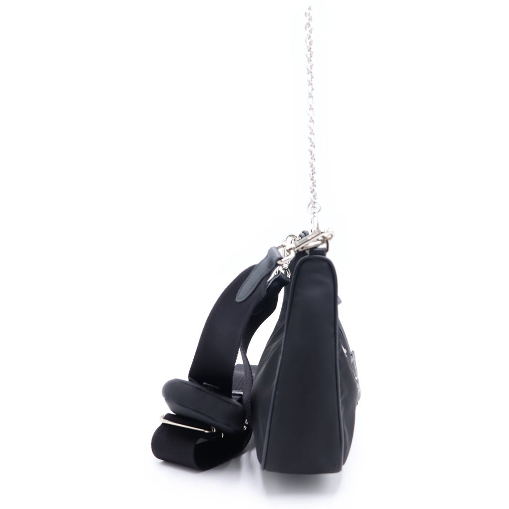 PRADA(プラダ) リナイロン トライアングルロゴ ショルダーバッグ ブラック ナイロン 1BH204 シルバー金具 レディース
