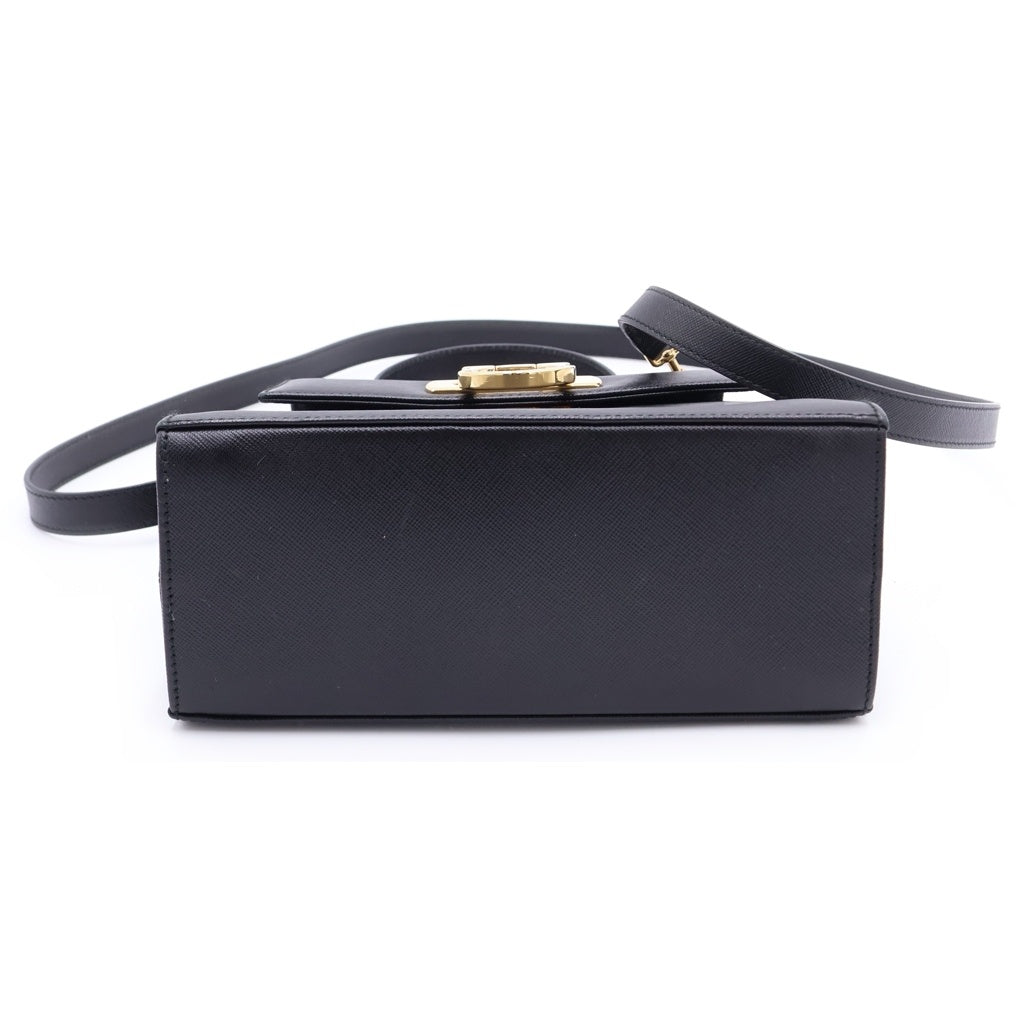 FERRAGAMO(フェラガモ) ガンチーニ 2WAYハンドバッグ ショルダーバッグ ブラック レザー レディース