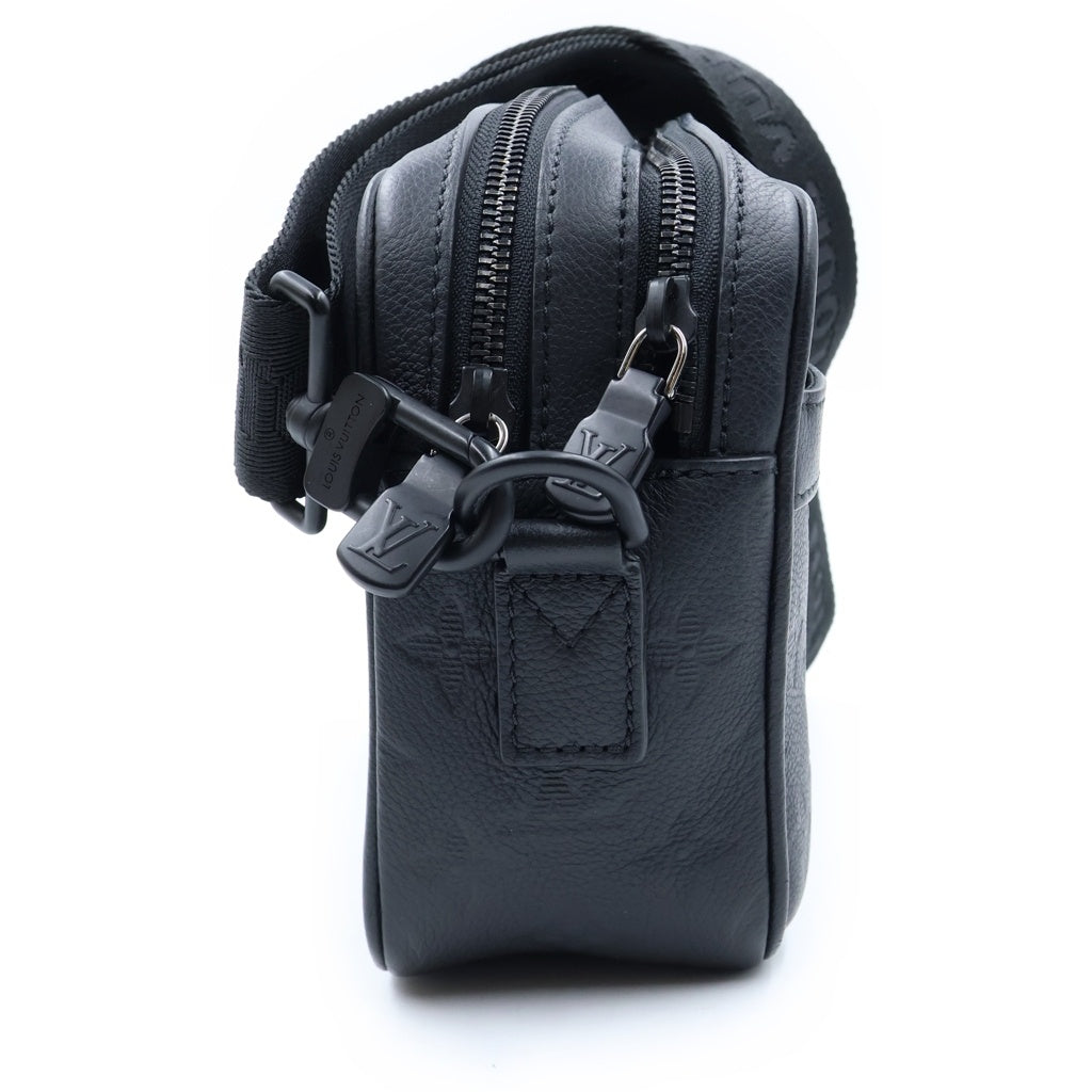 LOUIS VUITTON(ルイヴィトン) モノグラムシャドウ アルファ・メッセンジャー レザー ショルダーバッグ ICタイプ ブラック M28785 レディース