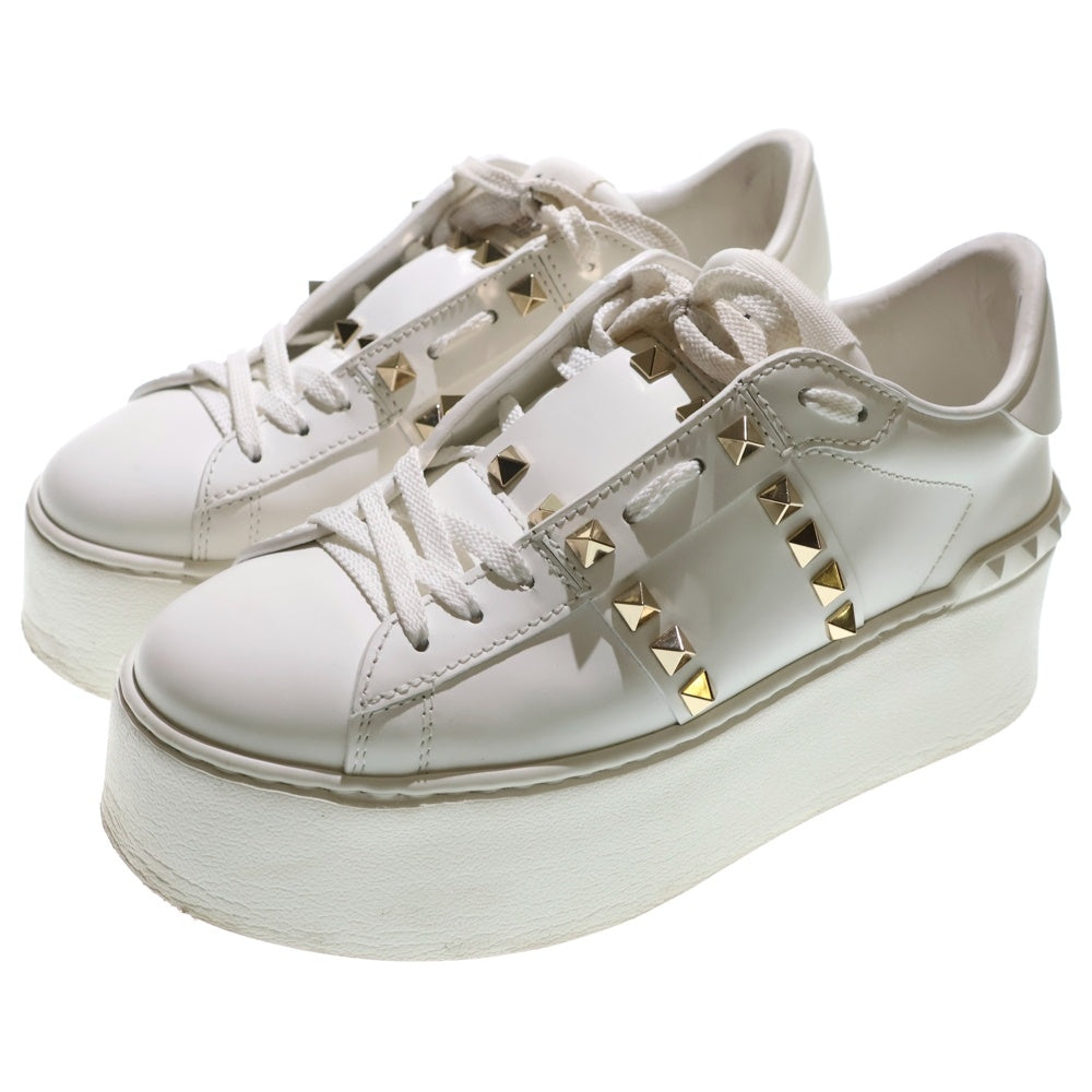 VALENTINO(ヴァレンティノ) ロックスタッズ アンタイトルド レザー プラットフォーム 厚底 レースアップ ローカットシューズ スニーカー ゴールド金具 ホワイト レディース