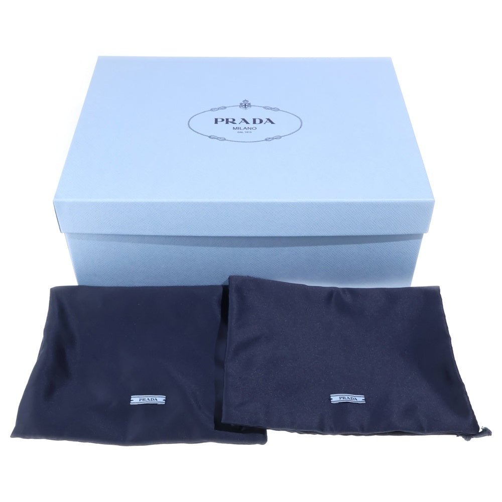PRADA(プラダ) モノリス ブラッシュドレザー トライアングルロゴプレート ポインテッドトゥ 厚底シューズ ローファー ブラック レディース