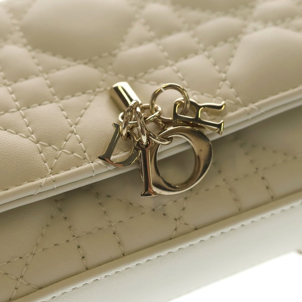 Christian Dior(クリスチャンディオール) マイディオールディオールトークフォンバッグ チェーンショルダーバッグ ホワイト レザー S0977ONMJ_M030ゴールド金具 レディース
