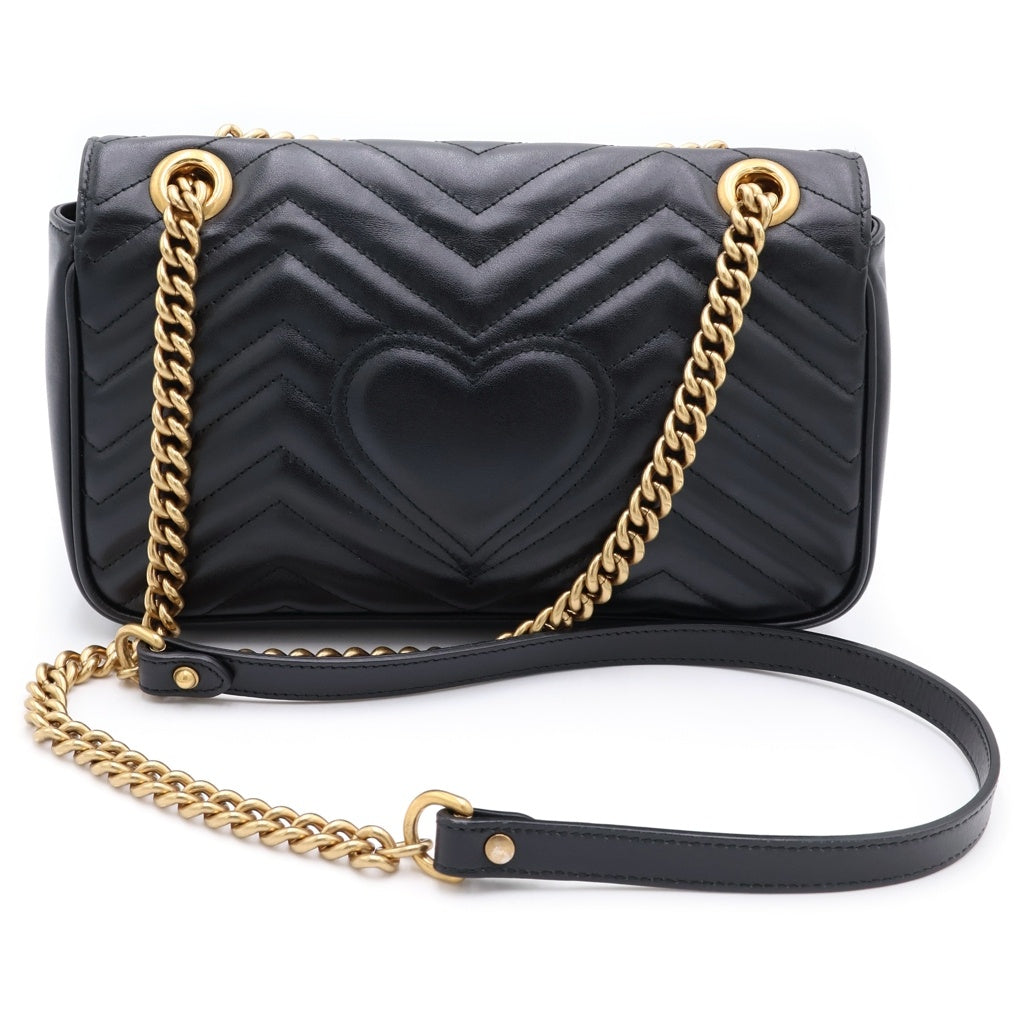 グッチ ・二つ折り　マーモント　キルティング　GG 金具　レザー GUCCI(グッチ) GGマーモント キルティング レザー ゴールド金具