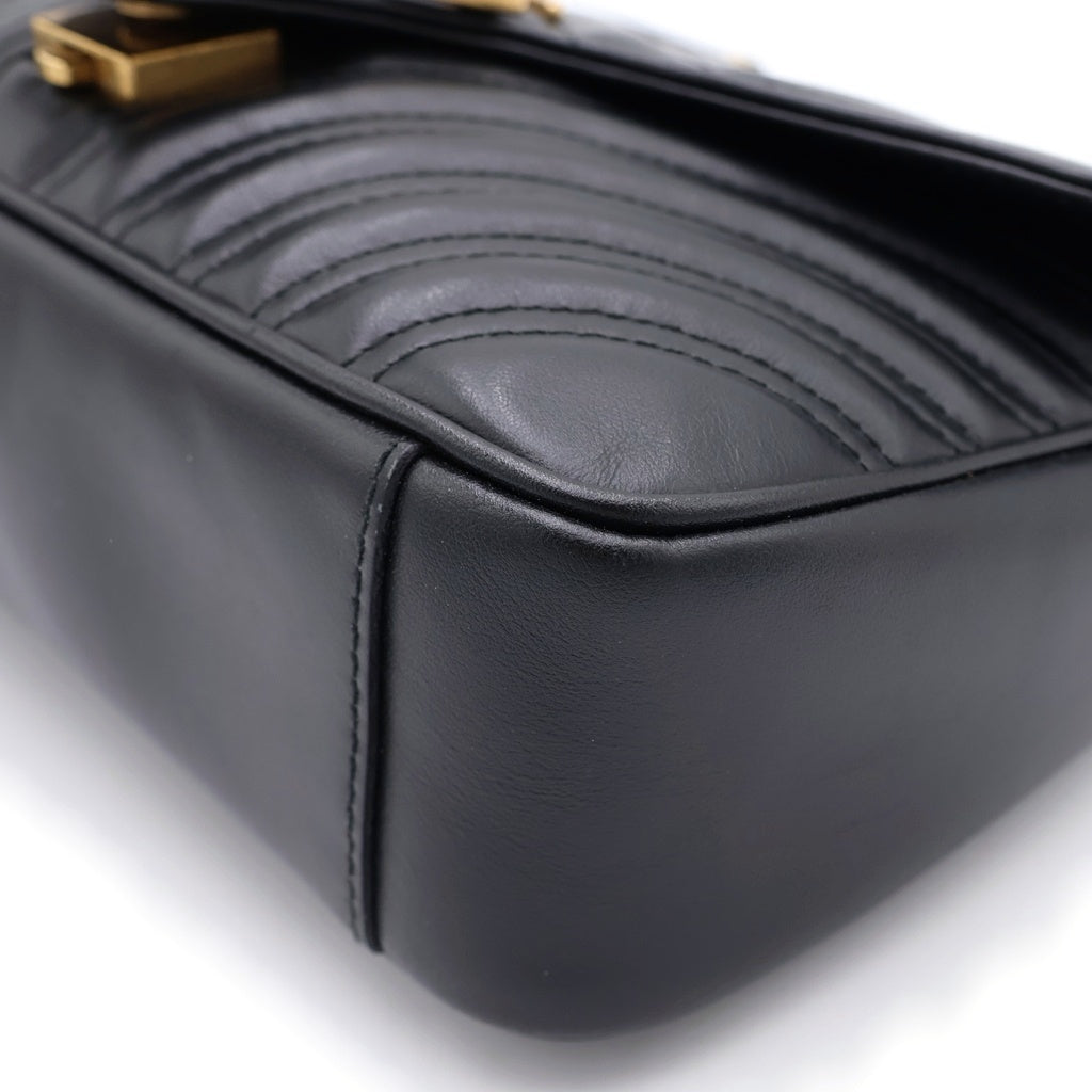 GUCCI(グッチ) GGマーモント キルティング レザー ゴールド金具 チェーン ショルダーバッグ ブラック 443497 レディース