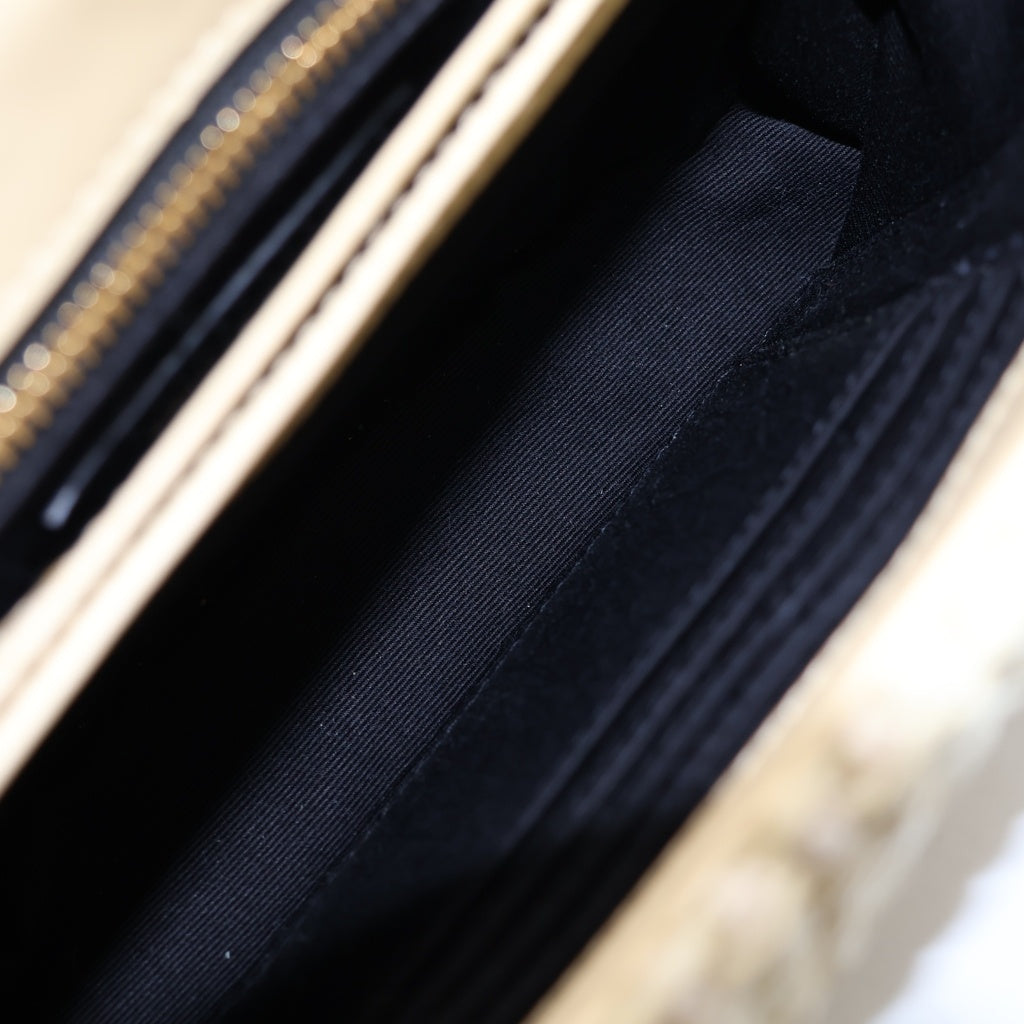 YVES SAINT LAURENT(イヴサンローラン) YSL モノグラム ポーチ ショルダーバッグ カゴバッグ ベージュ ラフィア 467072 ゴールド金具 レディース