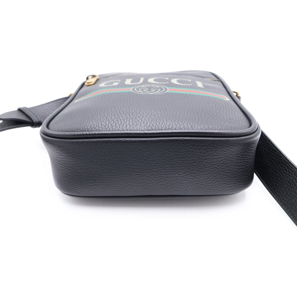 GUCCI(グッチ) メッセンジャーバッグ ショルダーバッグ ブラック レザー 523591 ゴールド金具 レディース