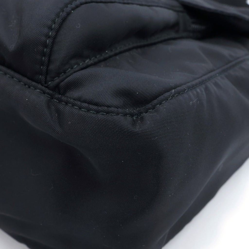 PRADA(プラダ) Re-Nylon トライアングルロゴ ショルダーバッグ ブラック テスート ポーチ 1BD994 シルバー金具 レディース
