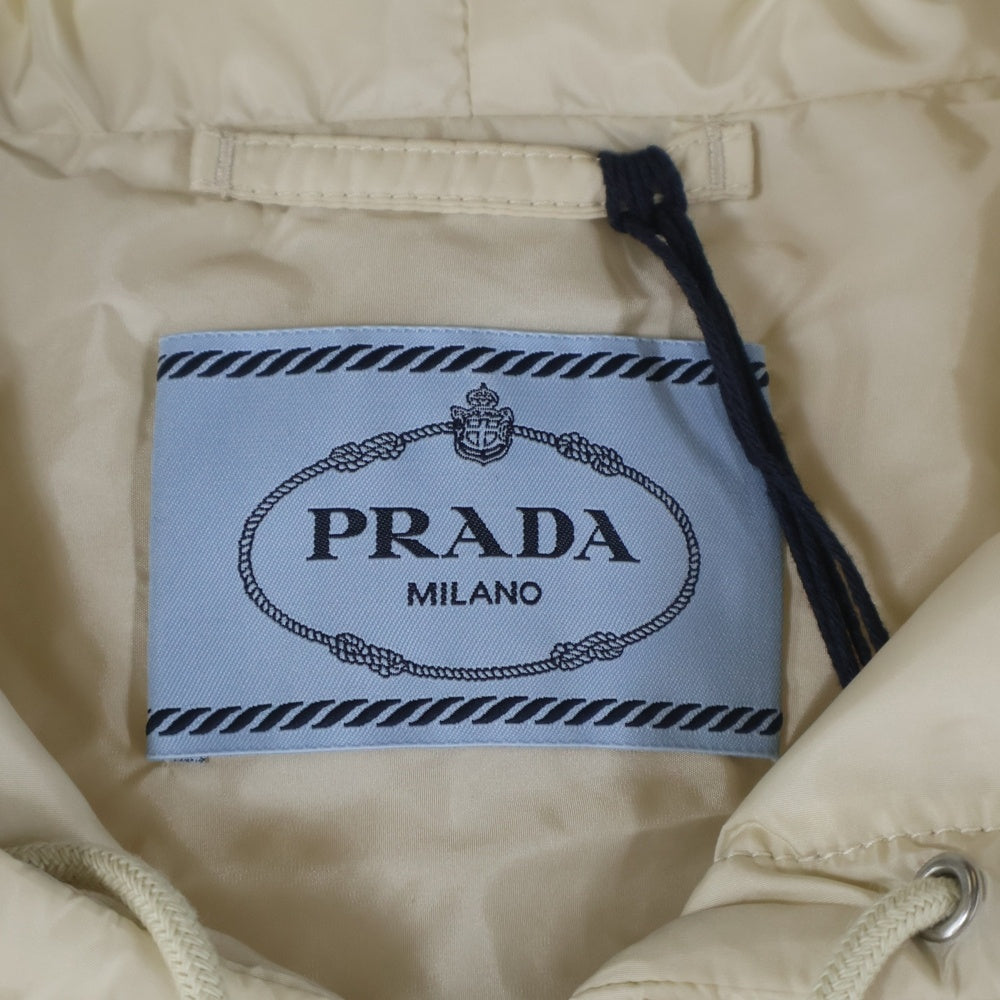 PRADA(プラダ) Re-Nylon PIUMA JACKET リナイロン ジップアップ中綿フーデッドブルゾン ジャケット アイボリー 292212