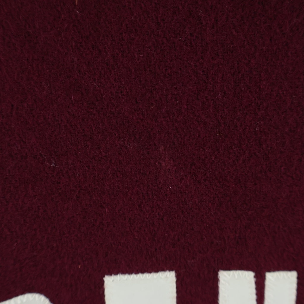 GOODENOUGH(グッドイナフ) 90S FELT LOGO SWEAT モックネック スウェットトレーナー バーガンディ