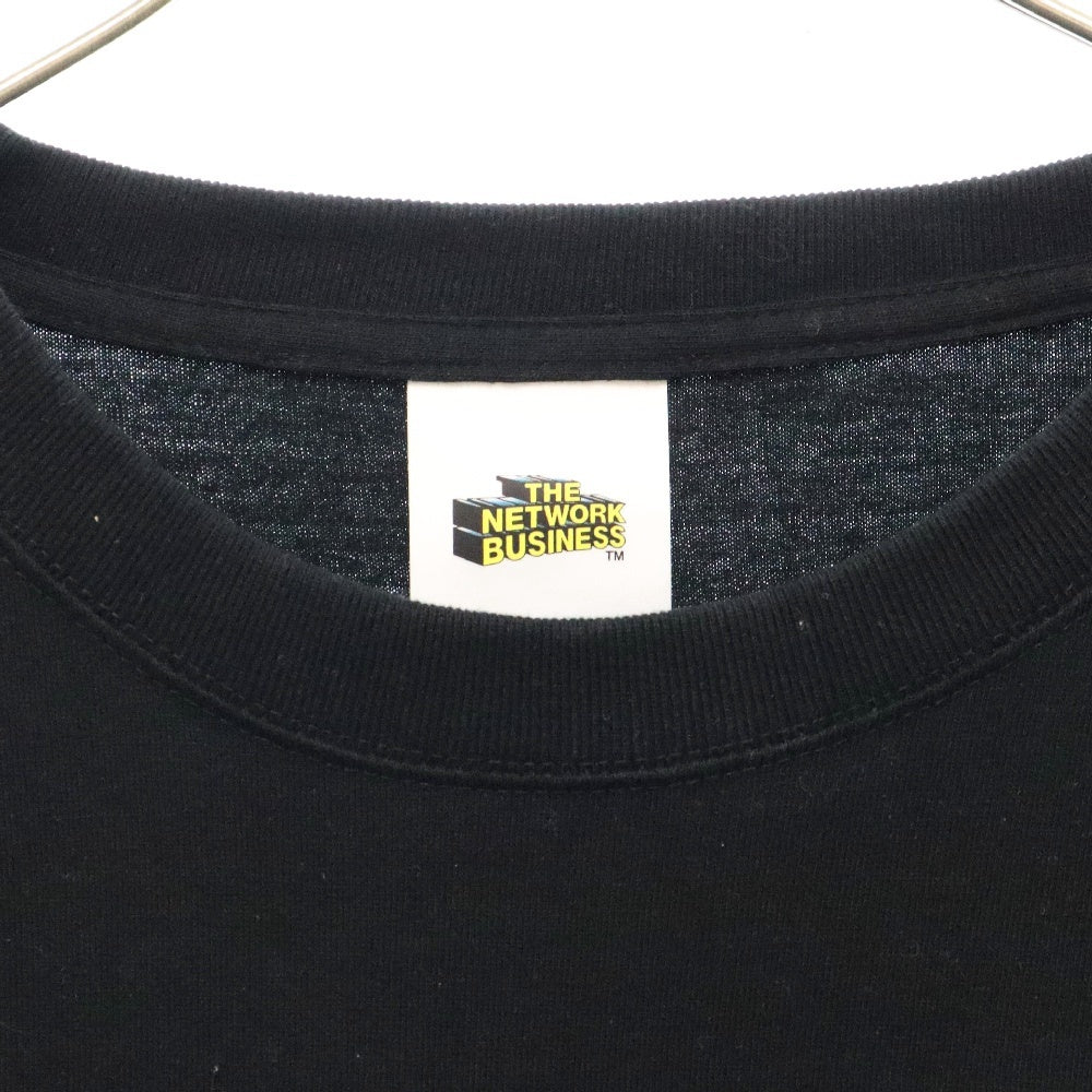 THE NETWORK BUSINESS(ザネットワークビジネス) スニーカーバッグプリント半袖Tシャツ ブラック