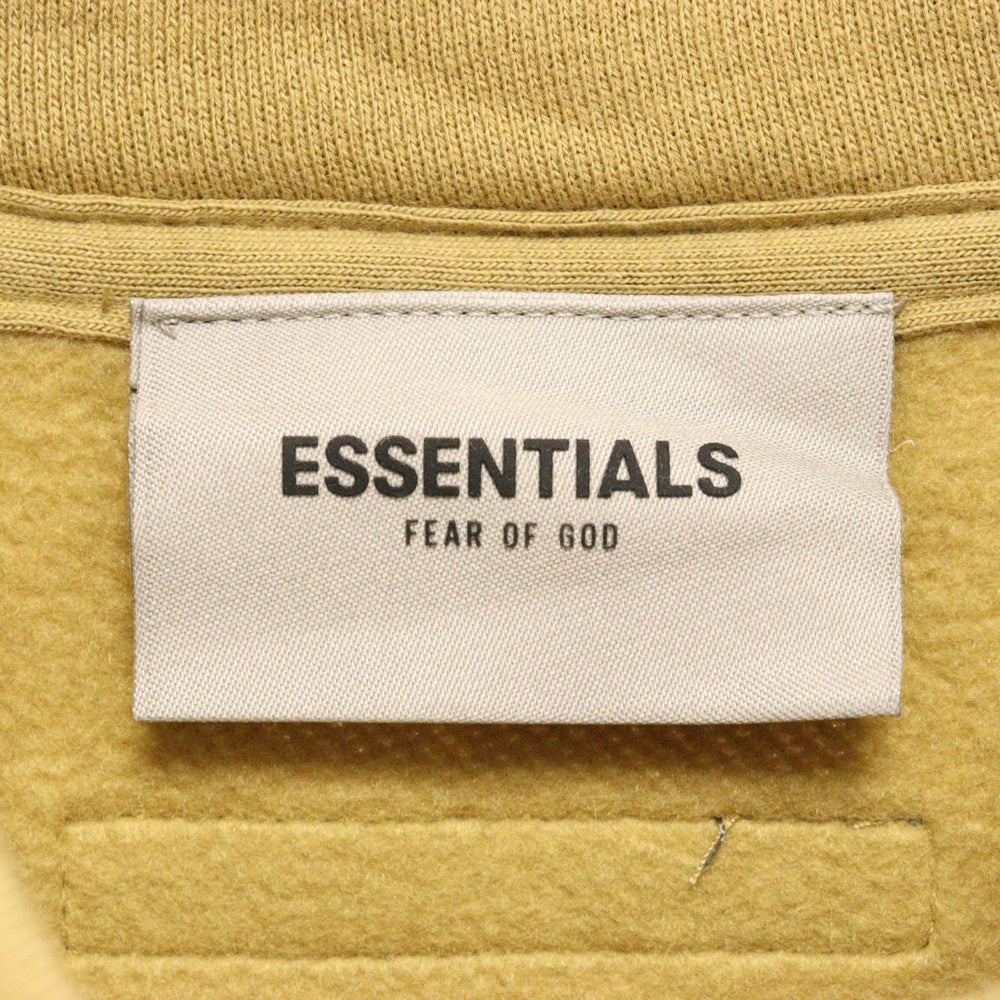 FEAR OF GOD ESSENTIALS(フィアオブゴッド エッセンシャルズ) MOCK NECK SWEATSHIRT リフレクターロゴプリント モックネックスウェットトレーナー マスタード