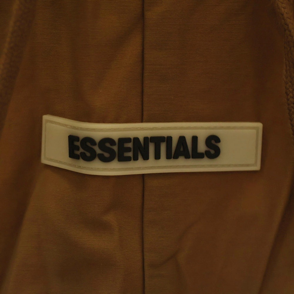 FEAR OF GOD ESSENTIALS(フィアオブゴッド エッセンシャルズ) NYLON PANTS リフレクターロゴ ナイロンパンツ ブラウン