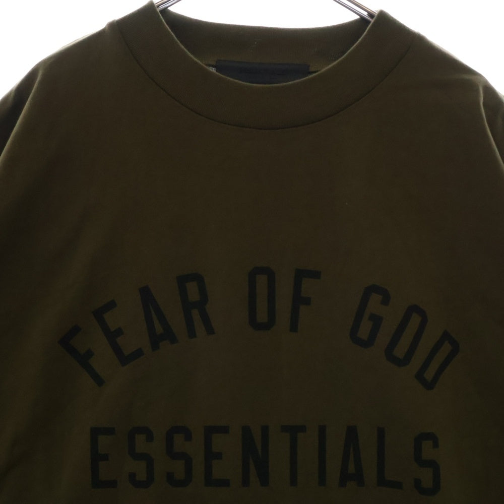 FEAR OF GOD ESSENTIALS(フィアオブゴッド エッセンシャルズ) S/S T-SHIRT ロゴプリント半袖Tシャツ カーキ