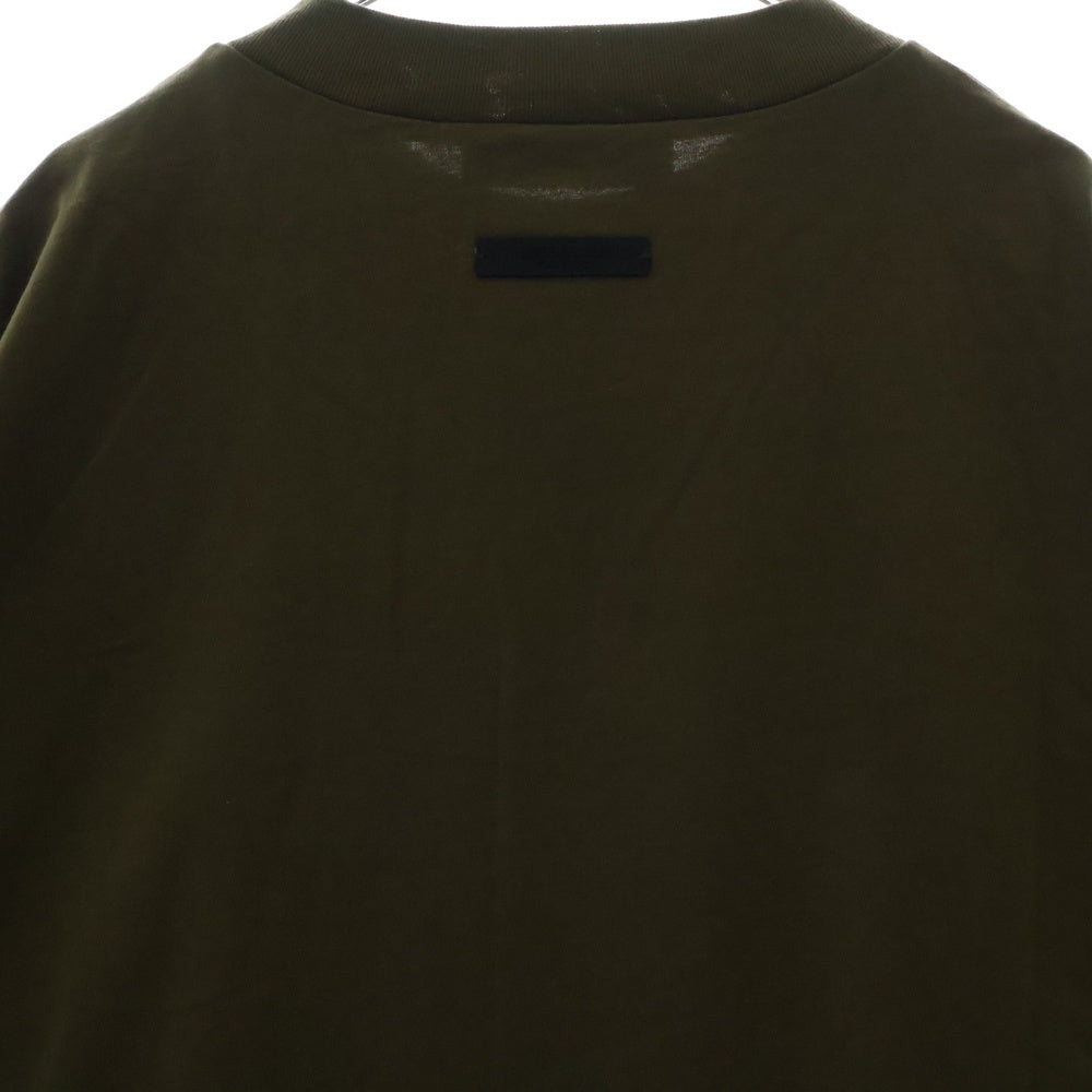 FEAR OF GOD ESSENTIALS(フィアオブゴッド エッセンシャルズ) S/S T-SHIRT ロゴプリント半袖Tシャツ カーキ
