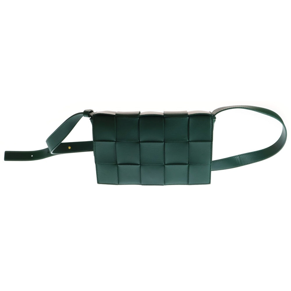 BOTTEGA VENETA(ボッテガヴェネタ) マキシ イントレチャート カセット レザーショルダーバッグ グリーン