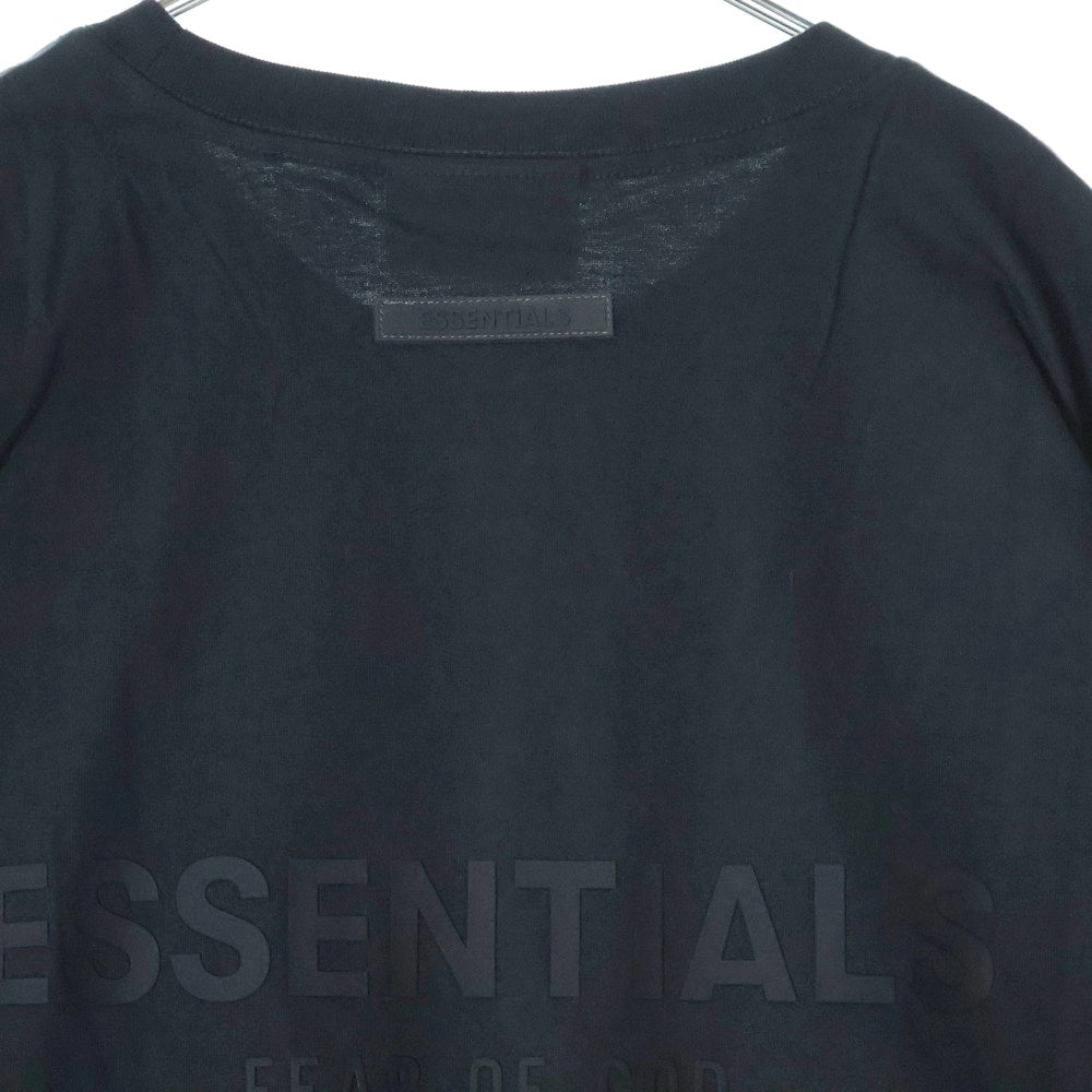 FEAR OF GOD ESSENTIALS(フィアオブゴッド エッセンシャルズ) S/S T-SHIRT バックラバーロゴ 半袖Tシャツ ブラック