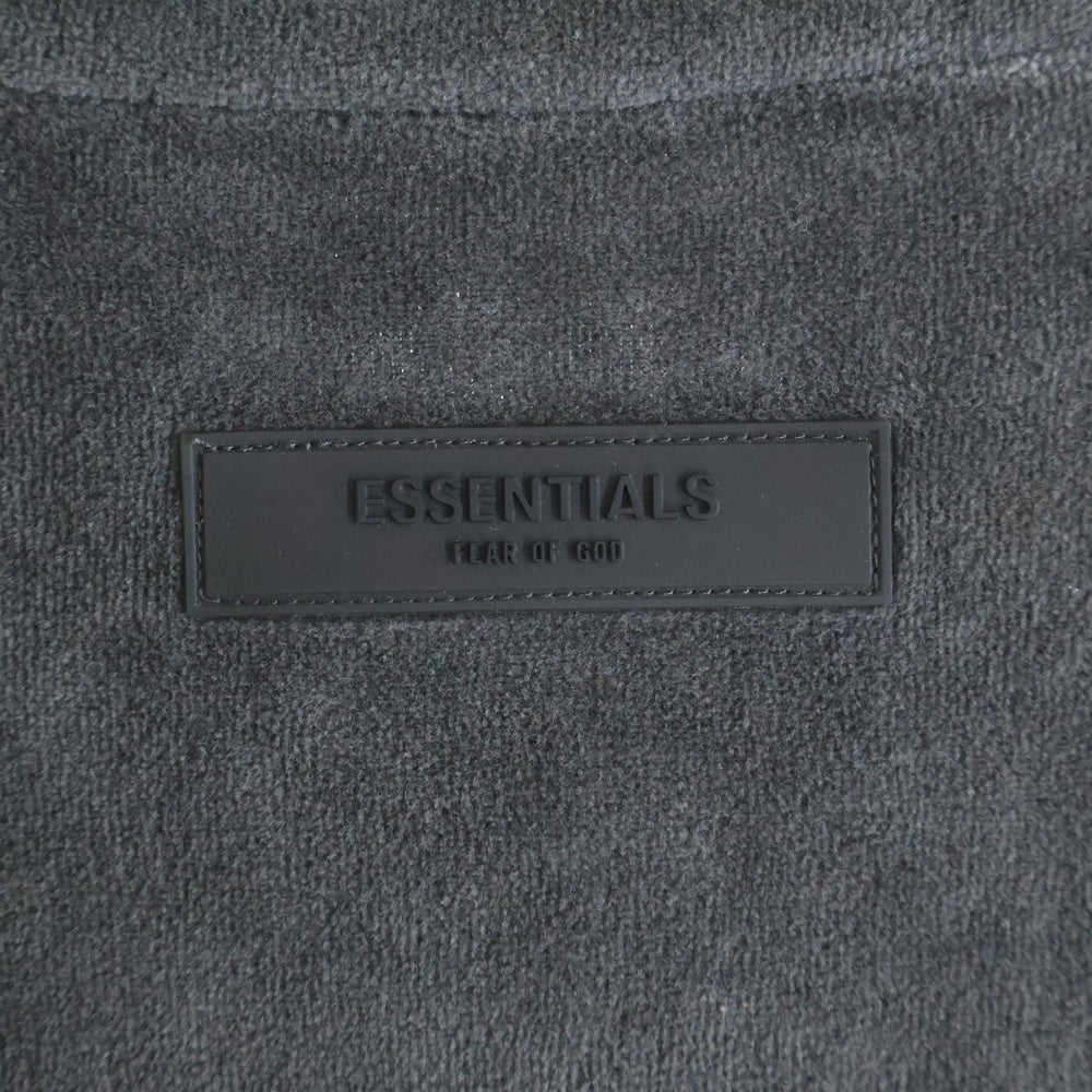 FEAR OF GOD ESSENTIALS(フィアオブゴッド エッセンシャルズ) VELOR TRACK SHIRT ハーフジップ ベロア半袖シャツ グレー