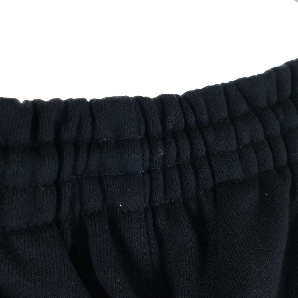 A'gem 9(エージェムナイン) 25SS ×.kom EMBROIDERY ANGEL HALF PT エンジェルエンブロイダリーロゴ ショーツ ハーフパンツ ブラック AGN25-C04