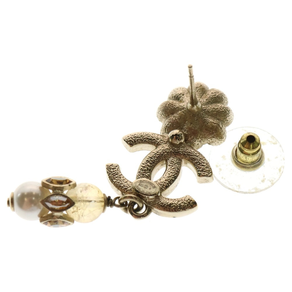 CHANEL パール装飾 ゴールドピアス