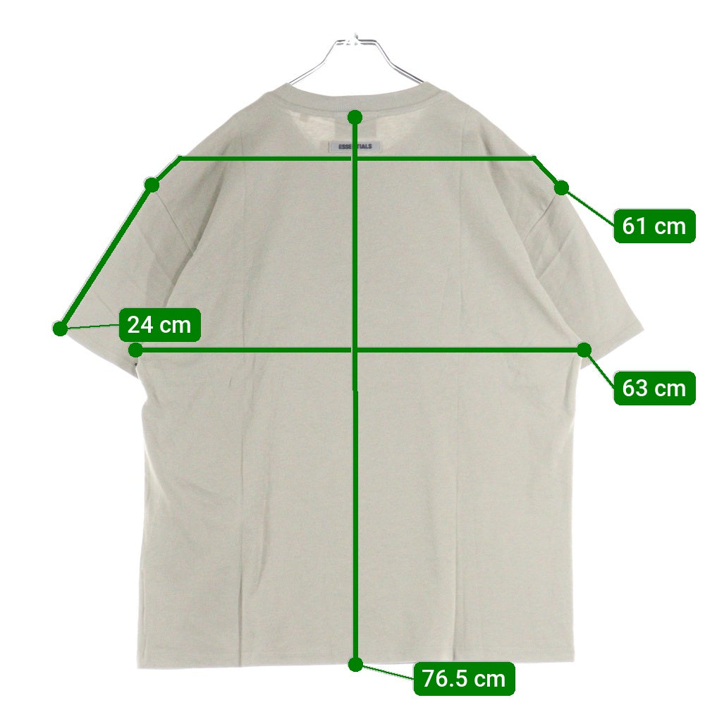 FEAR OF GOD ESSENTIALS(フィアオブゴッド エッセンシャルズ) S/S T-SHIRT フロントラバーロゴ 半袖Tシャツ ベージュ
