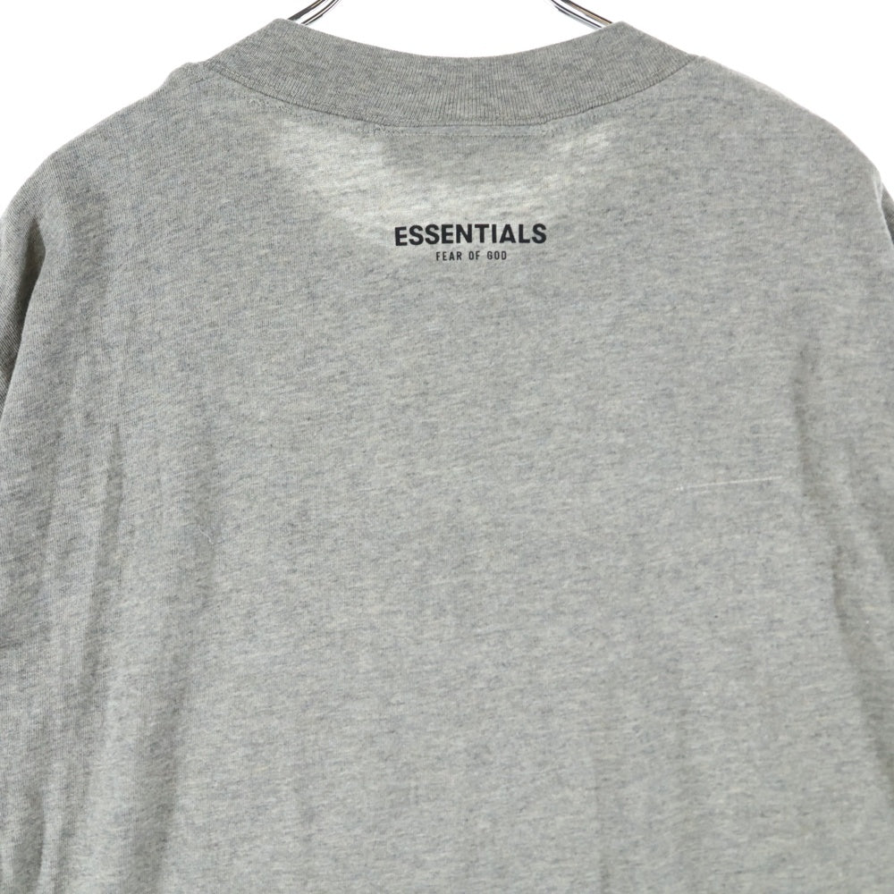 FEAR OF GOD ESSENTIALS(フィアオブゴッド エッセンシャルズ) S/S T-SHIRT ロゴプリント 半袖Tシャツ グレー