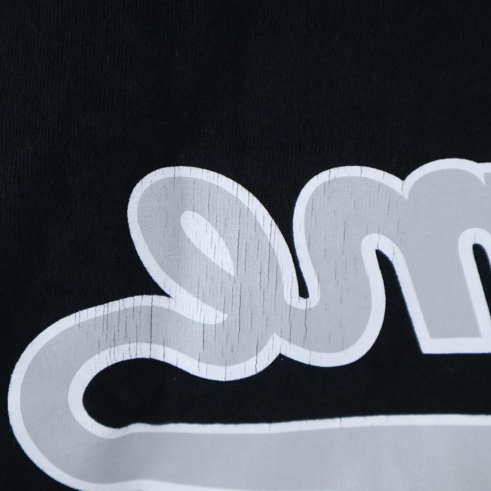 SUPREME(シュプリーム) 24SS BACKWARDS TEE バックワードティー バックロゴプリントクルーネック半袖Tシャツ ブラック
