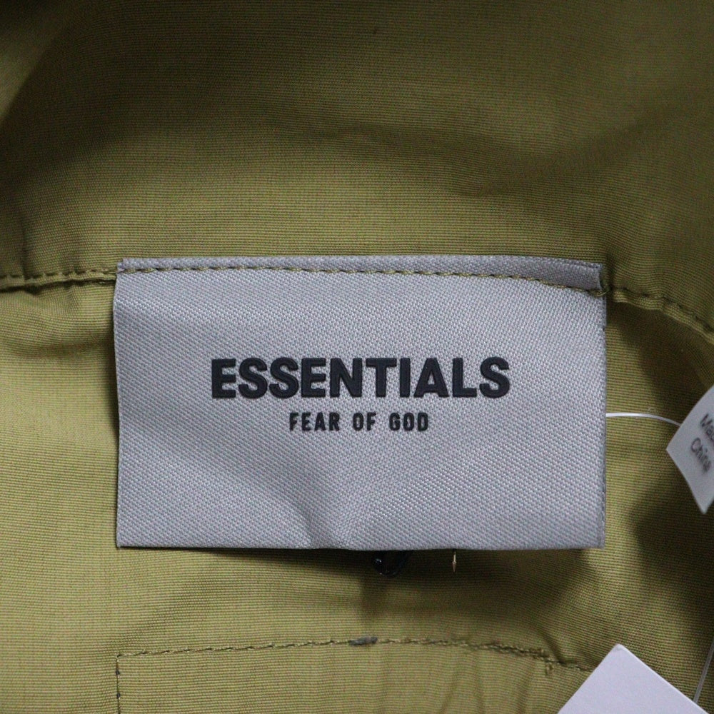 FEAR OF GOD ESSENTIALS(フィアオブゴッド エッセンシャルズ) HALF ZIP NYLON JACKET リフレクターロゴ ハーフジップナイロンジャケット ベージュ
