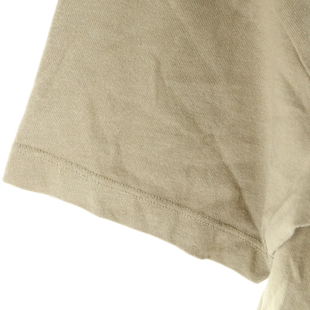 FEAR OF GOD ESSENTIALS(フィアオブゴッド エッセンシャルズ) S/S T-SHIRT フェルトロゴ 半袖Tシャツ レディース ベージュ