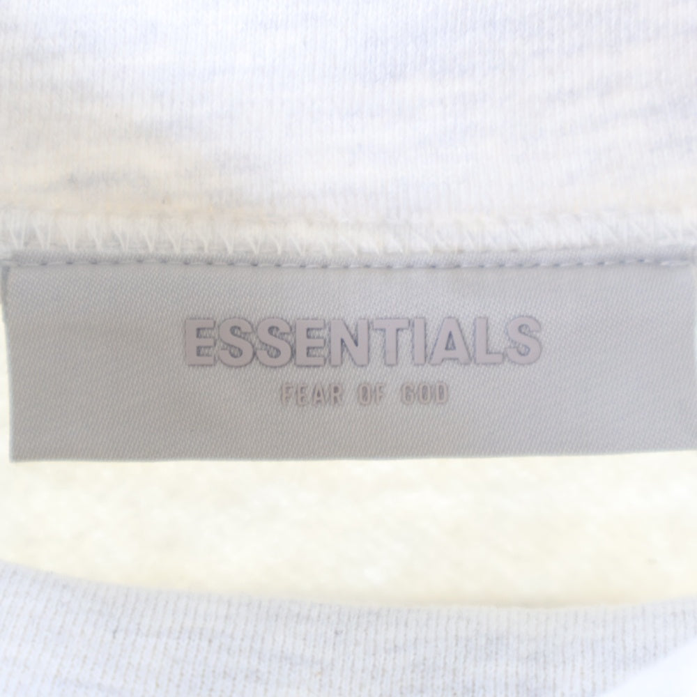 FEAR OF GOD ESSENTIALS(フィアオブゴッド エッセンシャルズ) MOCKNECK SWEATSHIRT バックフェルトロゴ モックネックスウェットトレーナー グレージュ