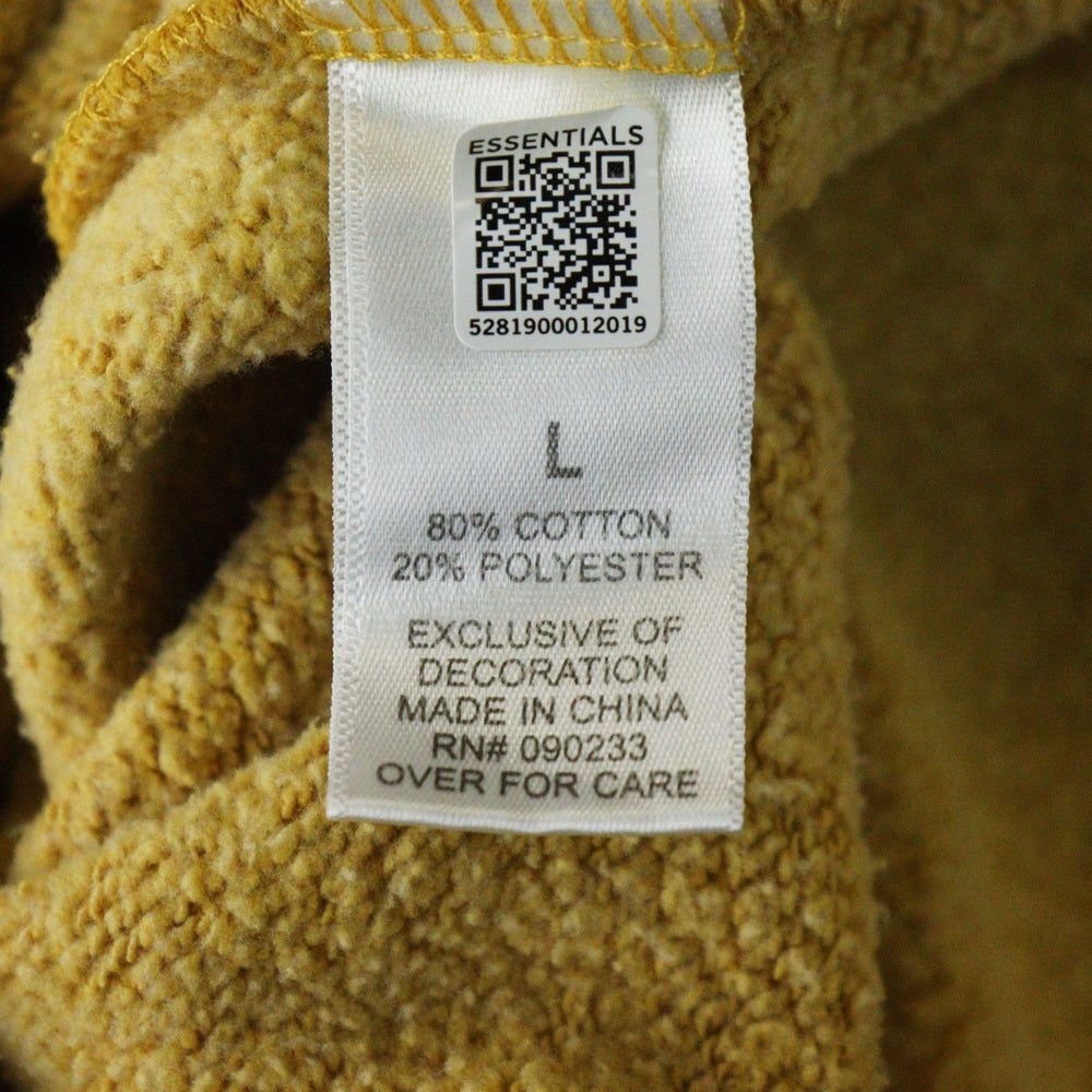 FEAR OF GOD ESSENTIALS(フィアオブゴッド エッセンシャルズ) HOODIE LTD LONG BEACH ロングビーチ限定 バックリフレクターロゴ プルオーバースウェットパーカー フーディー イエロー