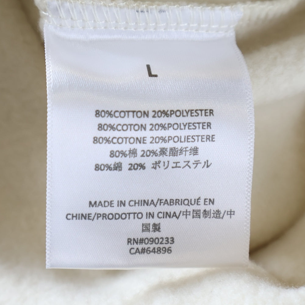 FEAR OF GOD ESSENTIALS(フィアオブゴッド エッセンシャルズ) SWEATSHIRT フェルトロゴ クルーネックスウェットトレーナー アイボリー