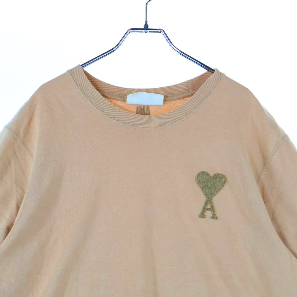 AMI Alexandre Mattiussi(アミアレクサンドルマテュッシ) Logo T-Shirt ハートロゴ刺繍 半袖Tシャツ ベージュ A21HJ128.726