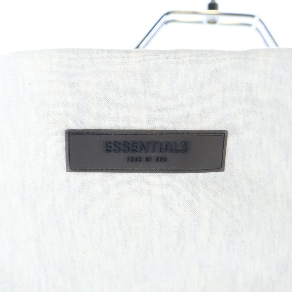FEAR OF GOD ESSENTIALS(フィアオブゴッド エッセンシャルズ) HOODIE 1977 フェルトロゴ プルオーバースウェットパーカー フーディー グレージュ