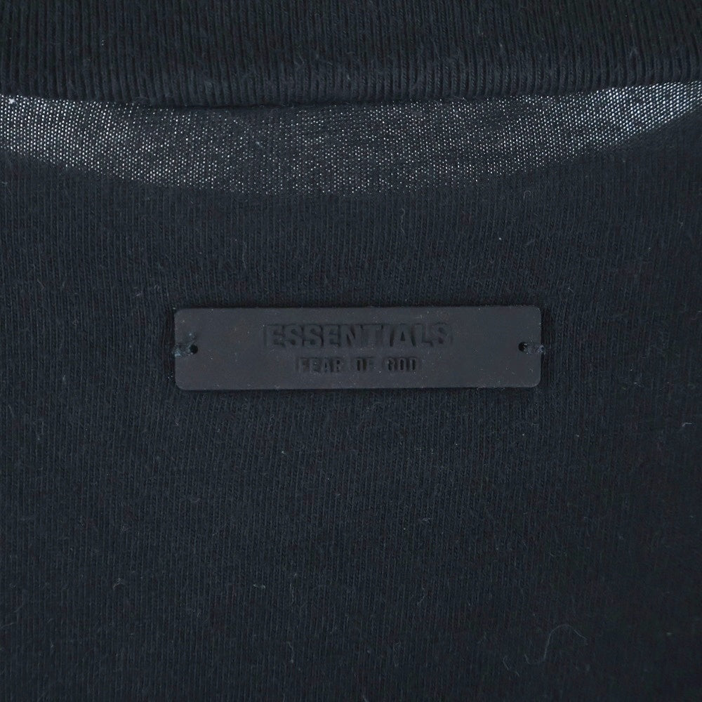 FEAR OF GOD ESSENTIALS(フィアオブゴッド エッセンシャルズ) L/S T-SHIRT フロントロゴ 長袖Tシャツ ロンT ブラック
