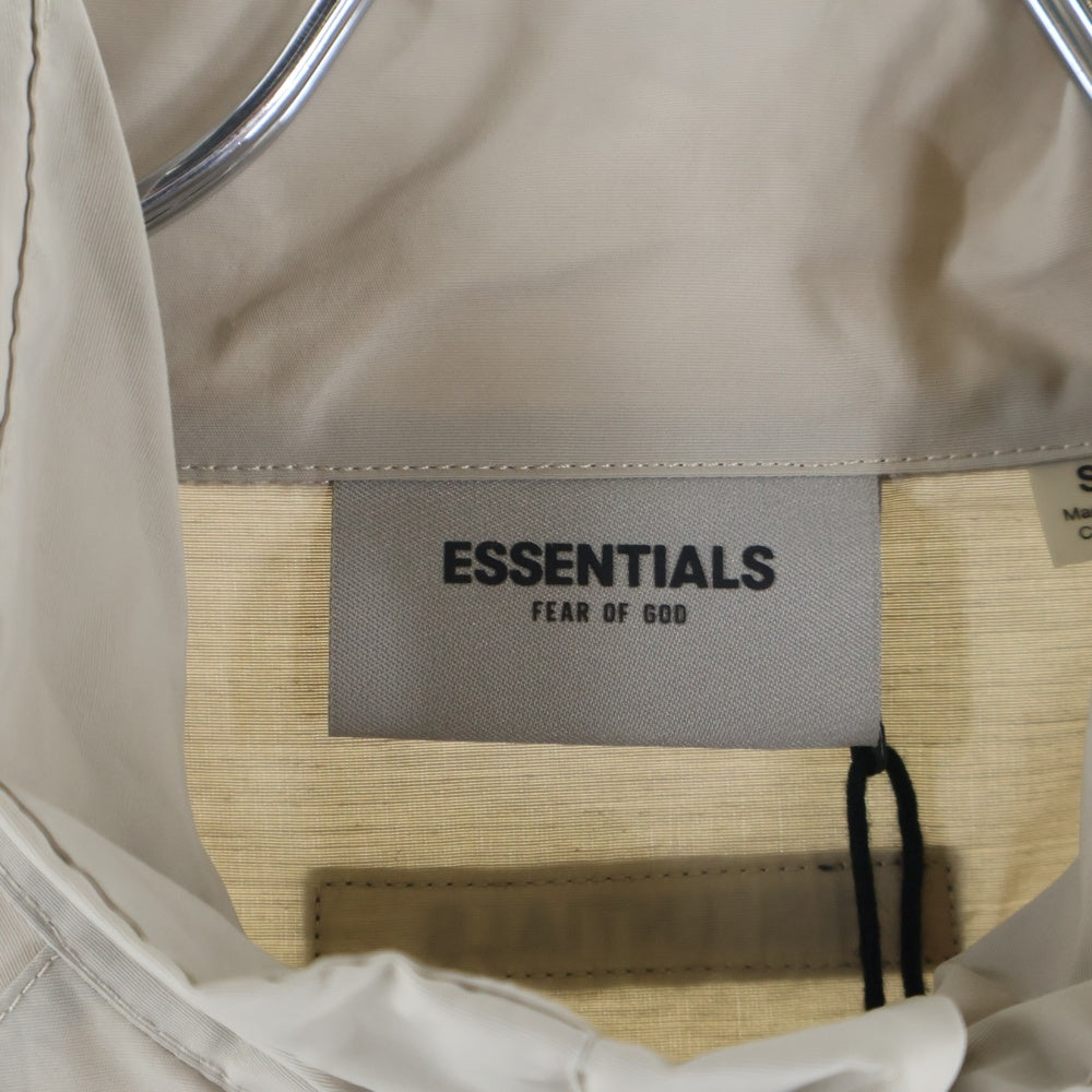 FEAR OF GOD ESSENTIALS(フィアオブゴッド エッセンシャルズ) HALF ZIP NYLON JACKET リフレクターロゴ ハーフジップ ナイロンジャケット ベージュ