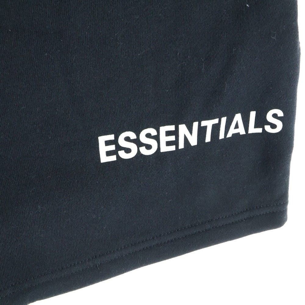 FEAR OF GOD ESSENTIALS(フィアオブゴッド エッセンシャルズ) SHORT PANTS ロゴプリント スウェットハーフパンツ ショーツ ブラック