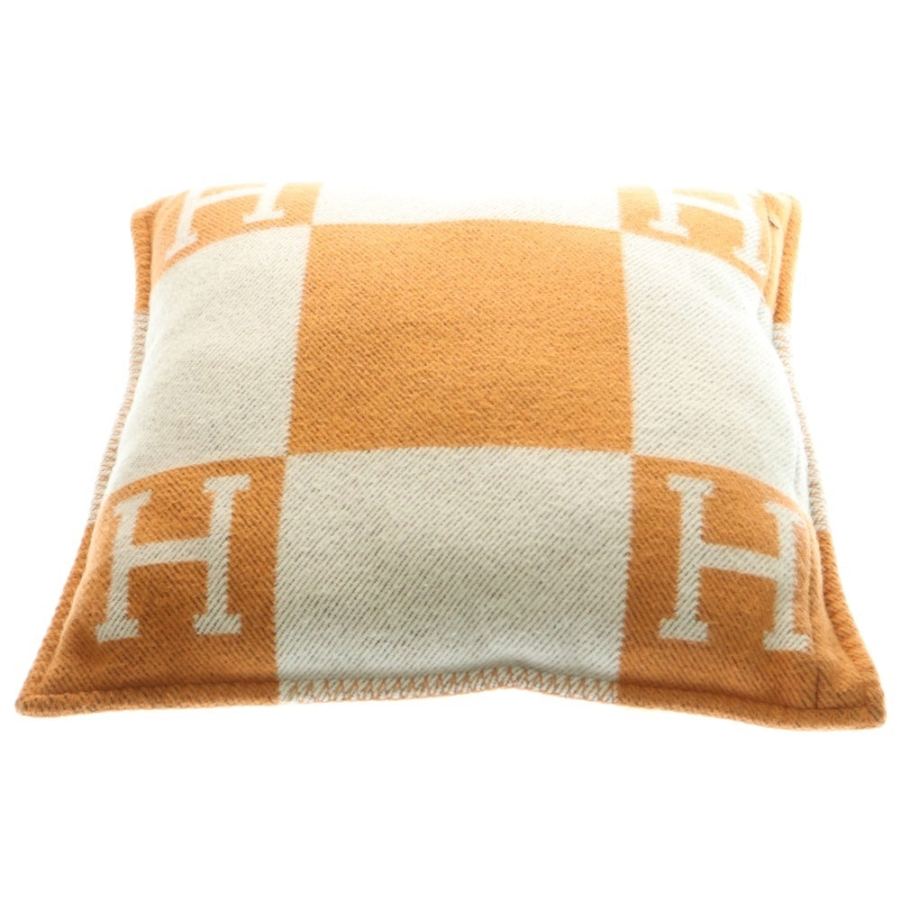 HERMES(エルメス) アヴァロン PM クッション ホワイト/オレンジ