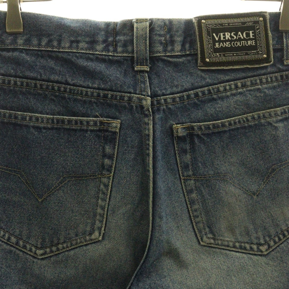 VERSACE JEANS COUTURE(ヴェルサーチジーンズクチュール) ロゴパッチ付き ストレッチデニムパンツ ジーンズ インディゴ