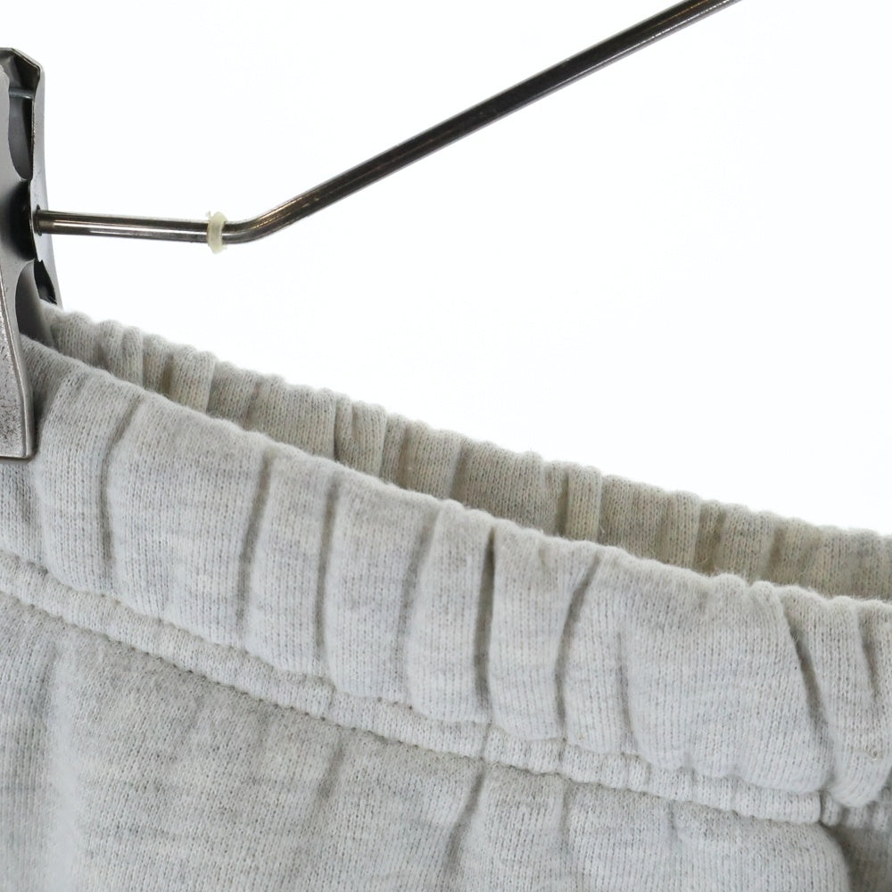 FEAR OF GOD ESSENTIALS(フィアオブゴッド エッセンシャルズ) SWEATPANTS フェルトロゴ スウェットパンツ グレー