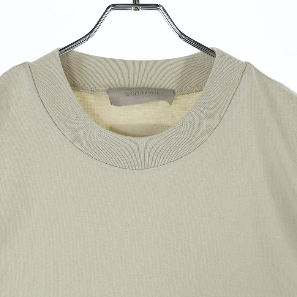 FEAR OF GOD ESSENTIALS(フィアオブゴッド エッセンシャルズ) S/S T-SHIRT フェルトロゴ 半袖Tシャツ ベージュ