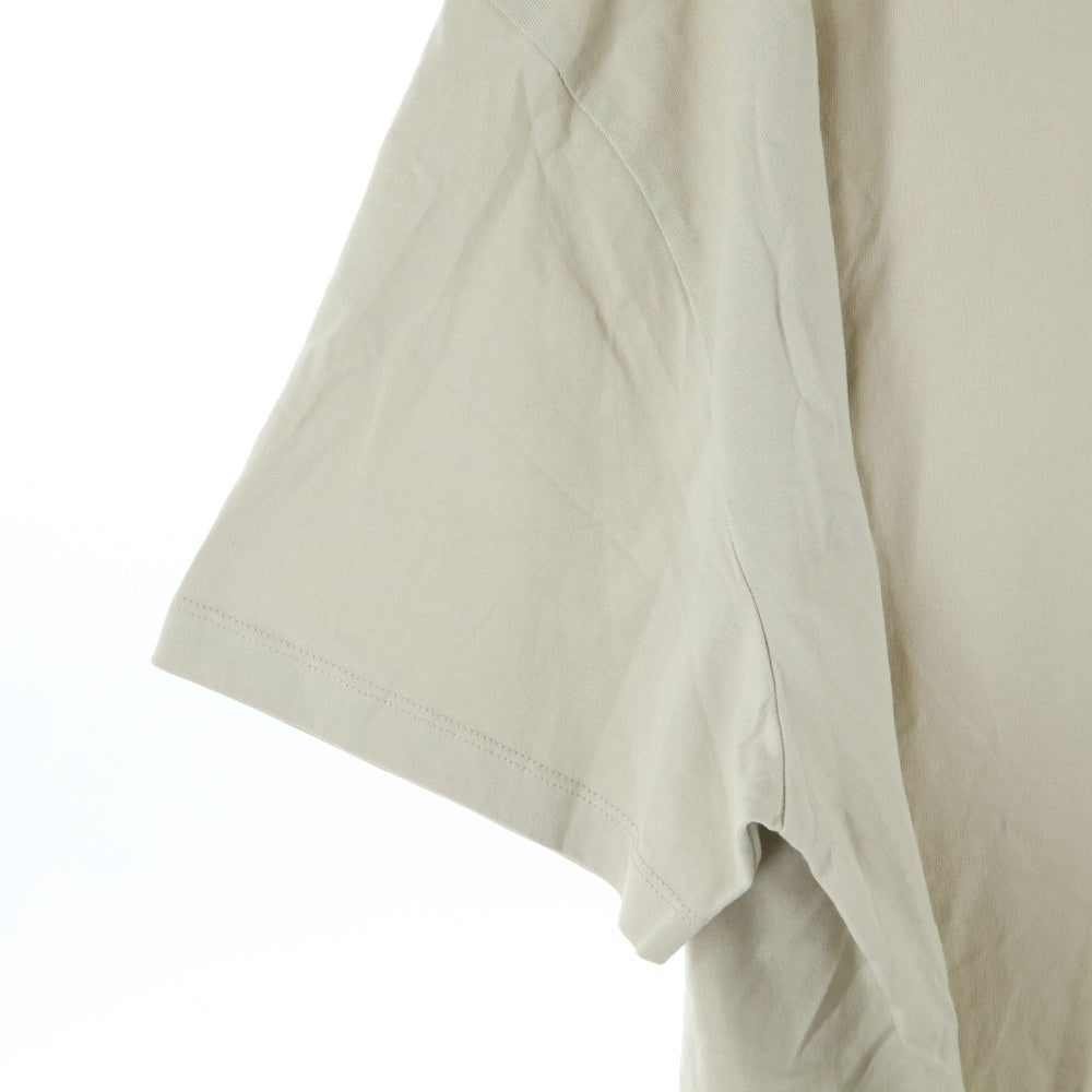 FEAR OF GOD ESSENTIALS(フィアオブゴッド エッセンシャルズ) S/S T-SHIRT フェルトロゴ 半袖Tシャツ ベージュ