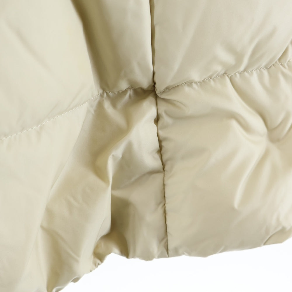 MONCLER(モンクレール) 22AW GUERY ショート ダウンジャケット ホワイト H20931A00076