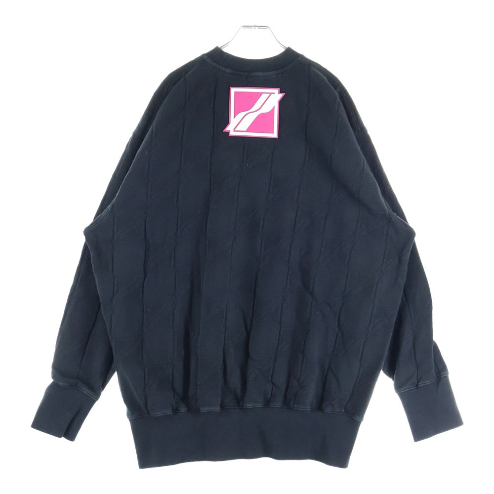 we11done(ウェルダン) 総柄 ラバーロゴ クルーネックスウェットトレーナー ブラック WD-TS3-21-580-U-SK