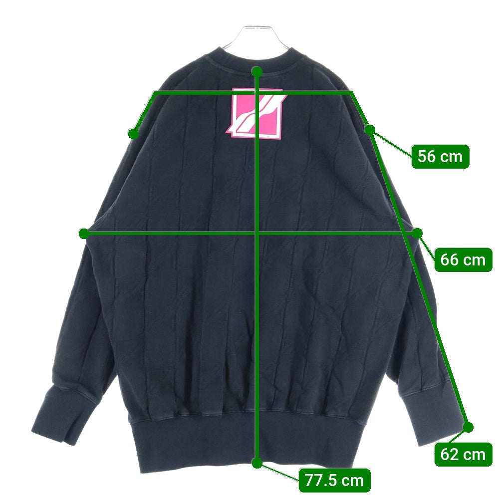 we11done(ウェルダン) 総柄 ラバーロゴ クルーネックスウェットトレーナー ブラック WD-TS3-21-580-U-SK