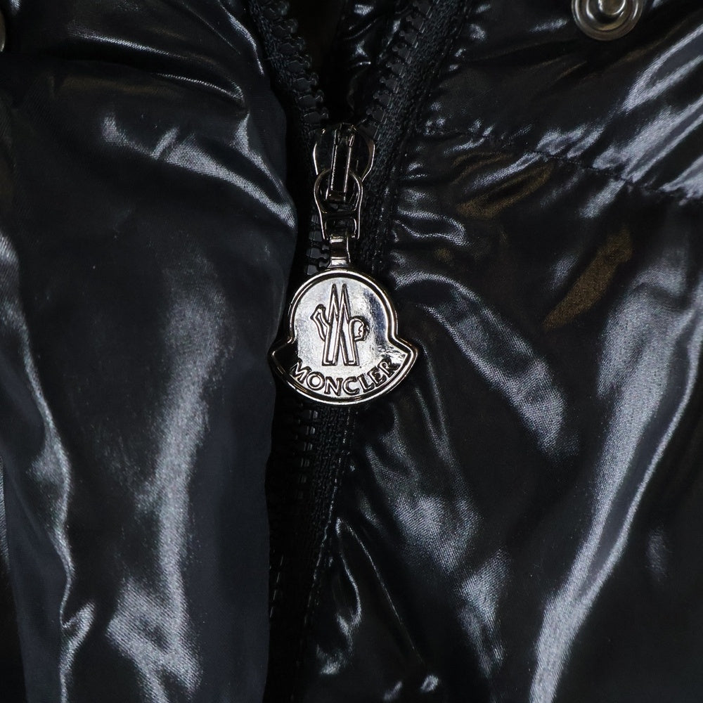 MONCLER(モンクレール) BRETHIL GIUBBOTTO ロゴワッペン ダウンジャケット ブラック レディース B20934536305 68950