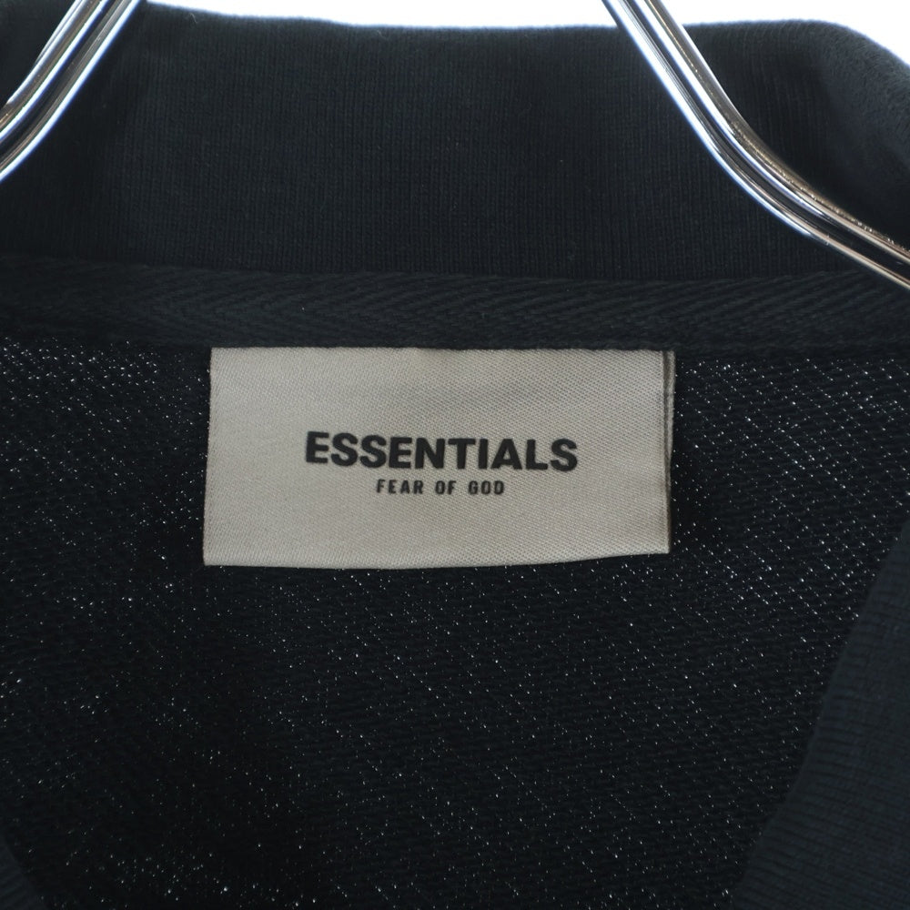 FEAR OF GOD ESSENTIALS(フィアオブゴッド エッセンシャルズ) フロントロゴ コットン 長袖ポロシャツ ブラック