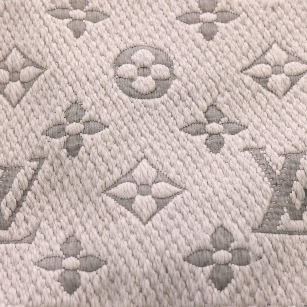 LOUIS VUITTON マフラー グレー M74742 LOUIS VUITTON(ルイヴィトン) エシャルプロゴマニアマフラーM74742