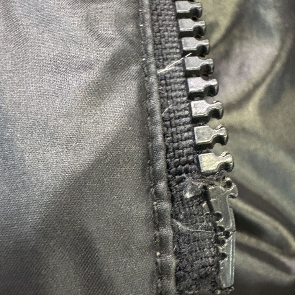 MONCLER(モンクレール) EVEREST エベレスト ロゴワッペン ダウンジャケット ブラック