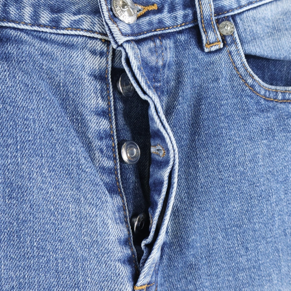 A.P.C(アーペーセー) ×KID CUDI ×キッドカディ ワンポイント刺繍 デニムパンツ インディゴ