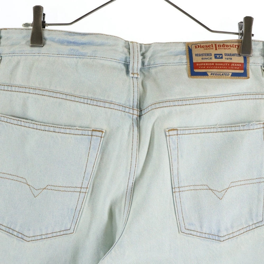 DIESEL(ディーゼル) 2001 D-MACRO リラックス フィット ウォッシュド デニムパンツ インディゴ A12821